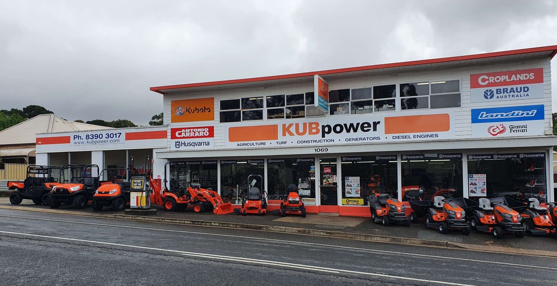 exterior shot of Kubpower store